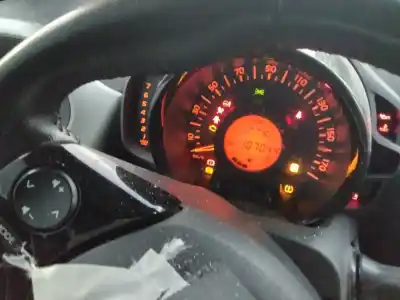 Veicolo di demolizione toyota aygo x-cite dell'anno 2001 alimentato 1kr