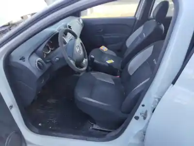 Veículo de Sucata dacia sandero stepway do ano 2001 alimentado h4b b4