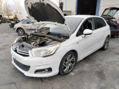 Sloopvoertuig citroen c4 lim. exclusive van het jaar 2001 aangedreven 