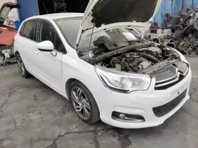 Sloopvoertuig citroen c4 lim. exclusive van het jaar 2001 aangedreven 