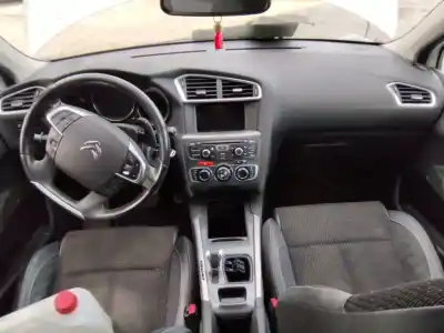 Sloopvoertuig citroen c4 lim. exclusive van het jaar 2001 aangedreven 