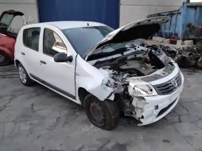 Veículo de Sucata dacia sandero ambiance do ano 2001 alimentado k9k892