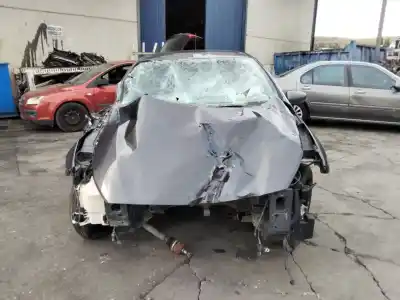 Veicolo di demolizione kia ceed (jd) 1.4 concept dell'anno 2001 alimentato 