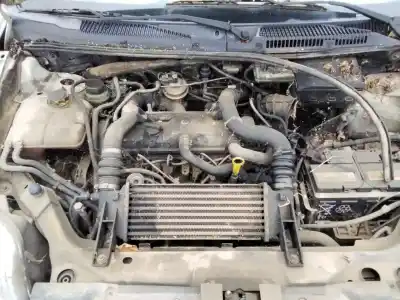 Veículo de Sucata ford transit connect (tc7) furgón (2006->) do ano 2001 alimentado 