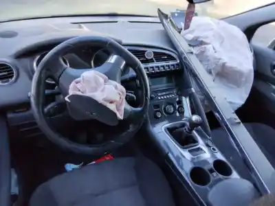 Veicolo di demolizione peugeot 3008 confort dell'anno 2001 alimentato 9hz