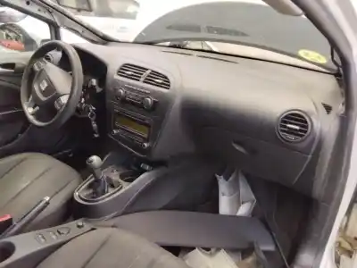 Scrapping Vehicle seat leon (1p1) reference of the year 2001 powered cay