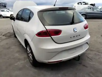 Scrapping Vehicle seat leon (1p1) reference of the year 2001 powered cay