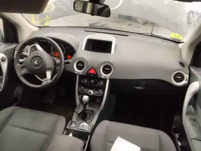 Veicolo di demolizione renault koleos bose edition dell'anno 2001 alimentato m9r856