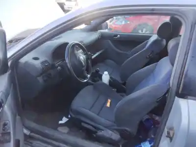 Veicolo di demolizione audi a3 (8l1) 1.8 dell'anno 2001 alimentato 0