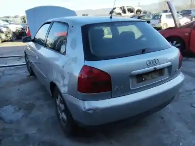 Veicolo di demolizione audi a3 (8l1) 1.8 dell'anno 2001 alimentato 0