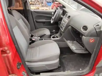 Veículo de Sucata ford focus berlina (cap) ambiente (d) do ano 2001 alimentado hhda