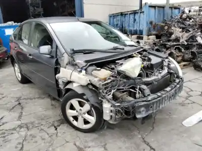 Veículo de Sucata ford focus berlina (cap) ghia do ano 2001 alimentado 