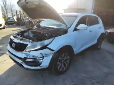 Veicolo di demolizione kia sportage concept 4x2 dell'anno 2001 alimentato d4fd