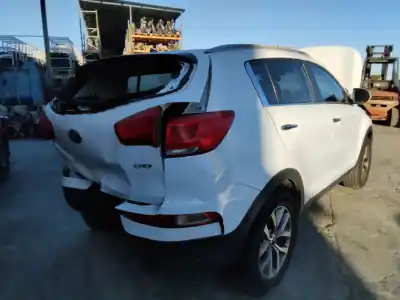 Veicolo di demolizione kia sportage concept 4x2 dell'anno 2001 alimentato d4fd