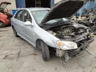 Veicolo di demolizione kia cerato 2.0 ex crdi berlina dell'anno 2001 alimentato d4ea