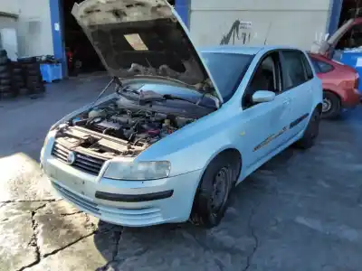 Veicolo di demolizione fiat stilo (192) 1.9 jtd cat dell'anno 2001 alimentato 