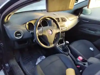 Veículo de Sucata fiat bravo (198) 1.9 16v dynamic multijet do ano 2001 alimentado 310a1027