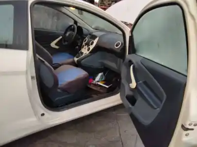 Veículo de Sucata ford ka (ccu) black&white edition do ano 2001 alimentado 