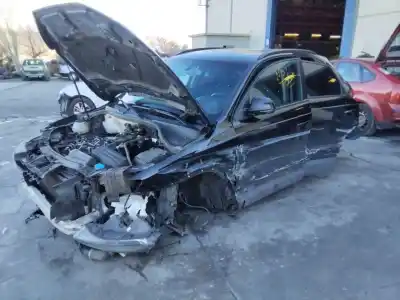 Vehicul casat audi q3 (8u) 2.0 tdi (103kw) advance al anului 2001 alimentat cff