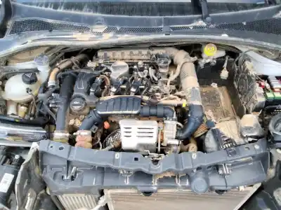 Veículo de Sucata citroen c3 picasso feel do ano 2001 alimentado 