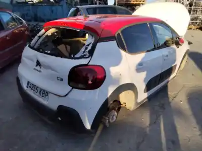 Veículo de Sucata citroen c3 picasso feel do ano 2001 alimentado 