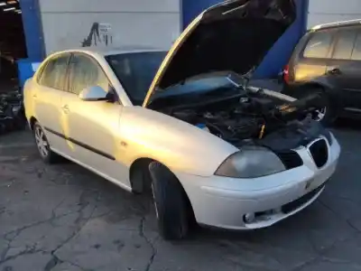 Veículo de Sucata seat cordoba berlina (6l2) fresh do ano 2001 alimentado 