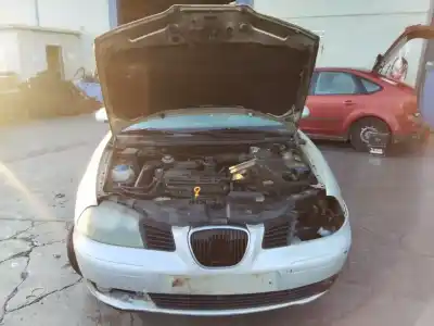 Veículo de Sucata seat cordoba berlina (6l2) fresh do ano 2001 alimentado 