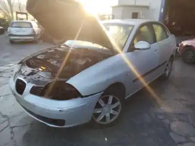Veículo de Sucata seat cordoba berlina (6l2) fresh do ano 2001 alimentado 