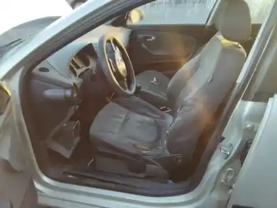 Veículo de Sucata seat cordoba berlina (6l2) fresh do ano 2001 alimentado 