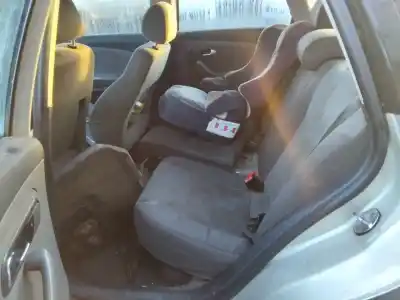 Veículo de Sucata seat cordoba berlina (6l2) fresh do ano 2001 alimentado 