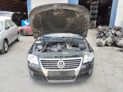 Veículo de Sucata volkswagen passat b6 (3c2) 2.0 tdi 16v do ano 2001 alimentado 0