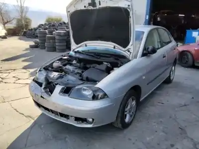 Veículo de Sucata seat ibiza (6l1) cool do ano 2001 alimentado 