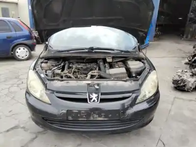 Veículo de Sucata PEUGEOT 307 (S1)  do ano 2001 alimentado 