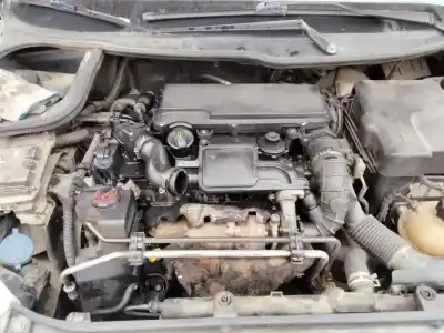 Veículo de Sucata PEUGEOT 206 BERLINA  do ano 2001 alimentado 