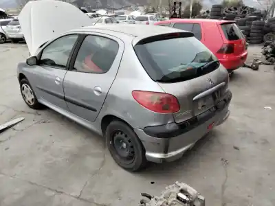 Veículo de Sucata peugeot 206 berlina e-music do ano 2001 alimentado 