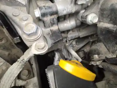 Veículo de Sucata toyota corolla (e21) hybrid style 140 cv / 103 kw do ano 2001 alimentado x2zr