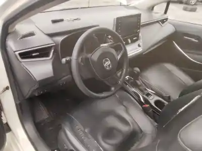 Veículo de Sucata toyota corolla (e21) hybrid style 140 cv / 103 kw do ano 2001 alimentado x2zr