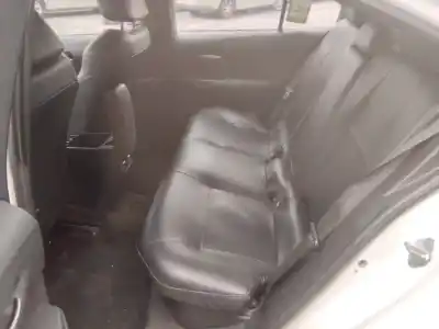 Veículo de Sucata toyota corolla (e21) hybrid style 140 cv / 103 kw do ano 2001 alimentado x2zr