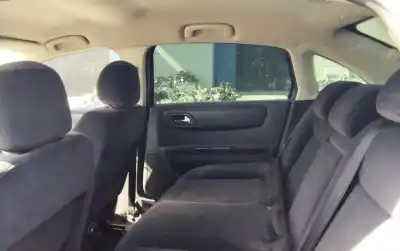 Veículo de Sucata citroen c4 sedan lx plus do ano 2001 alimentado 9hz