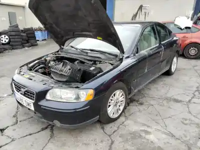 Verschrottungsfahrzeug volvo s60 berlina 2.4 d des jahres 2001 angetrieben d5244t