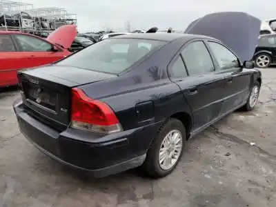 Verschrottungsfahrzeug volvo s60 berlina 2.4 d des jahres 2001 angetrieben d5244t
