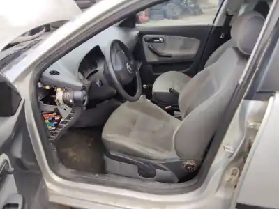Verschrottungsfahrzeug seat ibiza (6l1) reference des jahres 2001 angetrieben 