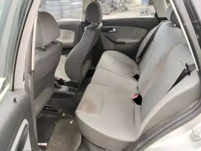 Verschrottungsfahrzeug seat ibiza (6l1) reference des jahres 2001 angetrieben 
