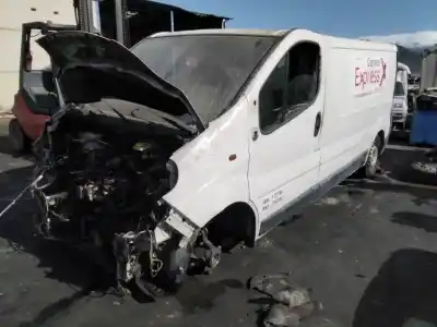 Sloopvoertuig opel vivaro combi 2.7t corto van het jaar 2001 aangedreven 