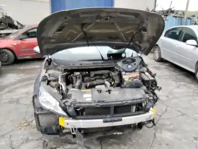 Veículo de Sucata peugeot 308 active do ano 2001 alimentado 9h05