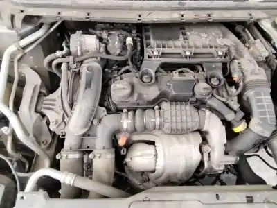 Veículo de Sucata peugeot 308 active do ano 2001 alimentado 9h05