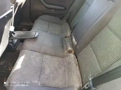 Veicolo di demolizione audi a4 berlina (8e) blb dell'anno 2001 alimentato blb