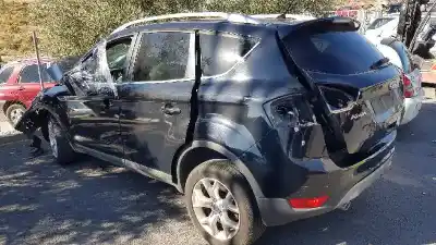 Sloopvoertuig ford kuga (cbs) titanium van het jaar 2001 aangedreven 