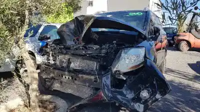 Sloopvoertuig ford kuga (cbs) titanium van het jaar 2001 aangedreven 
