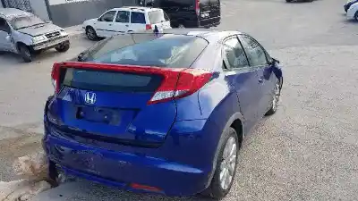 Veicolo di demolizione HONDA                                              CIVIC IX (FK)                                                                                                                                                                                                                                              2.2 i-DTEC (FK3)                                                                                                                                                                                                                                           dell'anno 2001 alimentato 